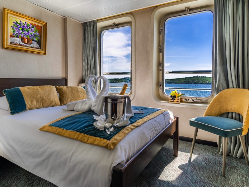 Upper Deck 1 Bed Single Cat C